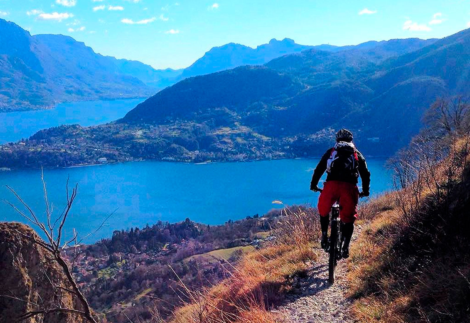 mountain-biking-trail-panoramic-view-lake-como-area_2 Challenging trekking and hiking path with panoramic views, ideal for outdoor activities near Lake Como.